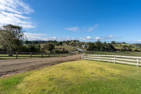 Photo of property in 1 Domain Road, Kawakawa, 0210