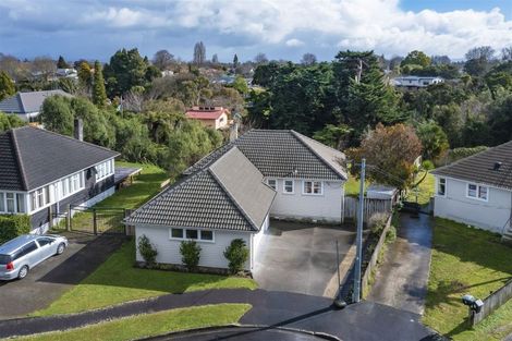 Photo of property in 5 Moule Place, Fairfield, Hamilton, 3214