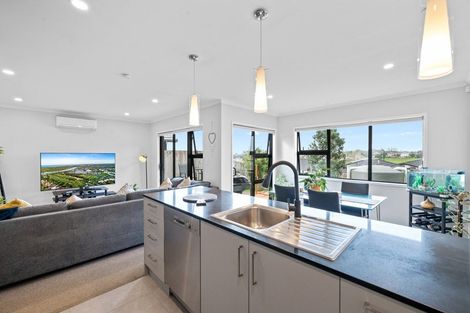 Photo of property in 33 Taikaranga Street, Pukekohe, 2120