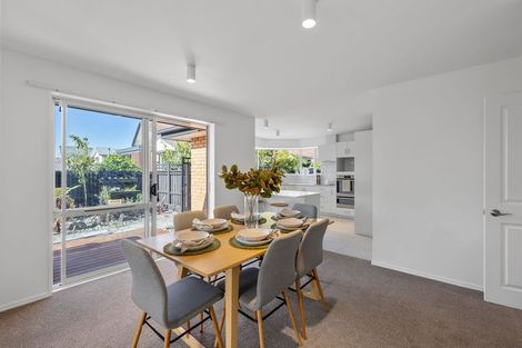 Photo of property in 198 Keyes Road, New Brighton, Christchurch, 8083