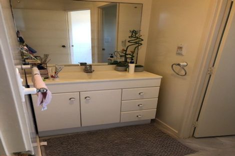 Photo of property in 1/14 Clematis Avenue, Murrays Bay, Auckland, 0630