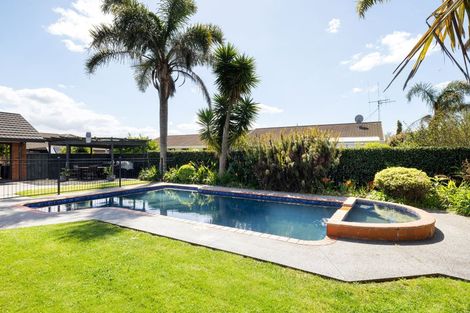 Photo of property in 10 Harrowfield Drive, Harrowfield, Hamilton, 3210