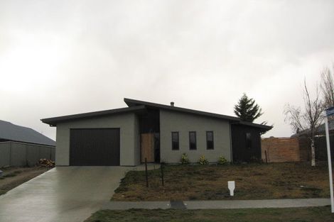 Photo of property in 27 Waenga Drive, Cromwell, 9310