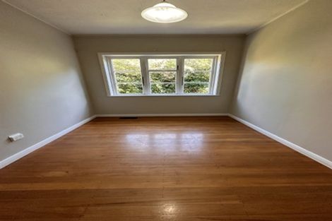 Photo of property in 9 Sunshine Avenue, Karori, Wellington, 6012