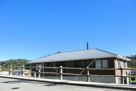Photo of property in 140 Marsden Road, Greymouth, 7805