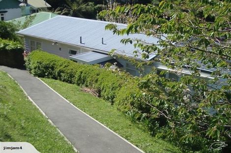 Photo of property in 38 Northland Road, Northland, Wellington, 6012