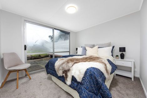 Photo of property in 114 Edmonton Road, Henderson, Auckland, 0612