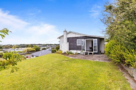 Photo of property in 69 Grey Street, Waitara, 4320