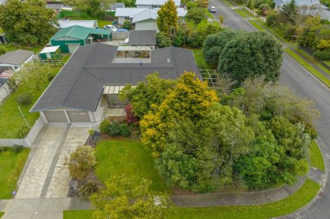 Photo of property in 10 Aitken Street, Bulls, 4818