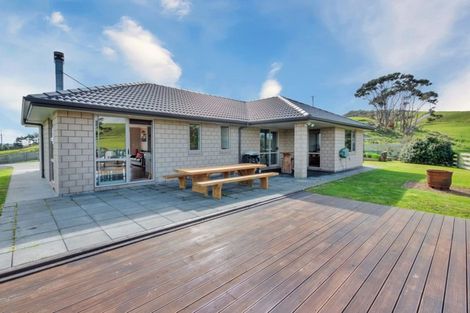 Photo of property in 64 Kaipara Coast Highway, Helensville, Kaukapakapa, 0871