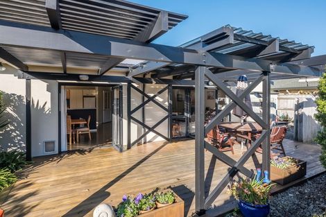 Photo of property in 88 Realm Drive, Paraparaumu, 5032