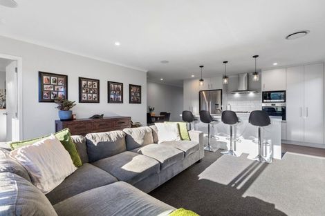 Photo of property in 1 Salers Lane, Papamoa, 3118