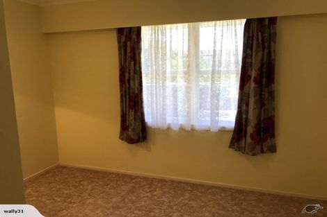 Photo of property in 42 Mcfarlane Street, Oakura, 4314