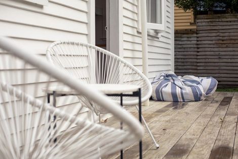 Photo of property in 22 Government Road, Raglan, 3225