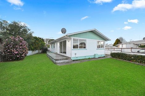 Photo of property in 12 Rosalind Street, Deanwell, Hamilton, 3206