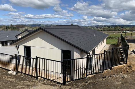 Photo of property in 10 Oyster Drive, Cooks Beach, Whitianga, 3591