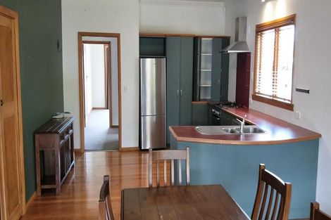 Photo of property in 15 Puriri Terrace, Roslyn, Palmerston North, 4414