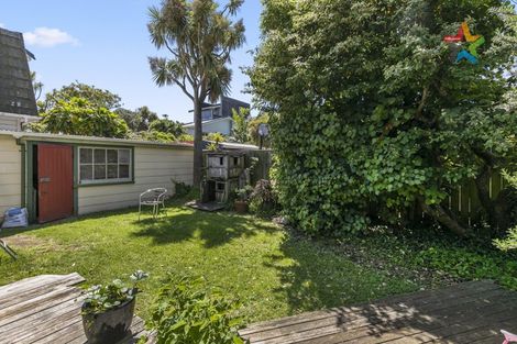 Photo of property in 22 Miro Street, Eastbourne, Lower Hutt, 5013