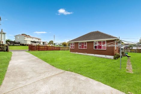 Photo of property in 23 Tindall Crescent, Otara, Auckland, 2023