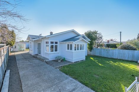 Photo of property in 98 Wood Street, Takaro, Palmerston North, 4410