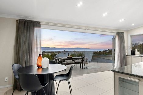 Photo of property in 32 Highview Drive, Wakatu, Nelson, 7011