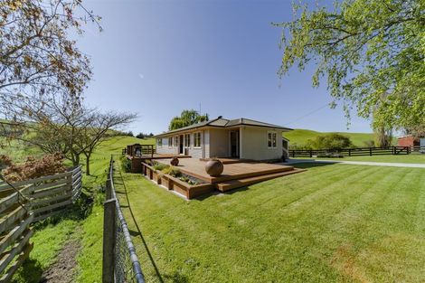 Photo of property in 744 Taihape Road, Pukehamoamoa, Hastings, 4179