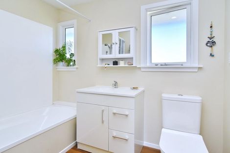 Photo of property in 49 Vancouver Crescent, Wainoni, Christchurch, 8061