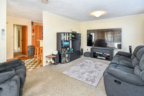 Photo of property in 3 Leven Lane, Totara Heights, Auckland, 2105