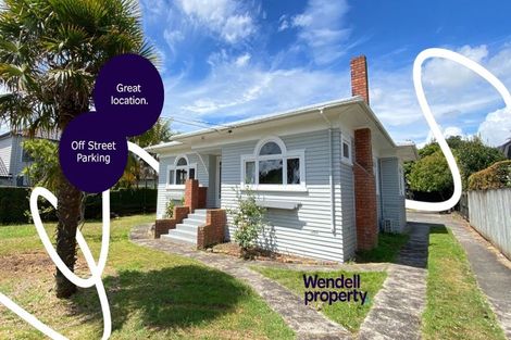 Photo of property in 32 Queensway, Three Kings, Auckland, 1024