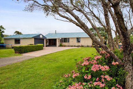 Photo of property in 136 Nopera Road, Waiiti, Urenui, 4377