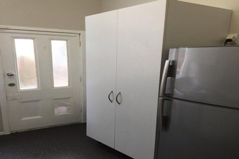 Photo of property in 17 Portland Crescent, Thorndon, Wellington, 6011