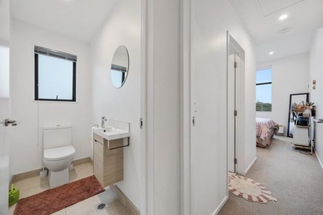 Photo of property in 25 Orona Place, Takanini, 2112
