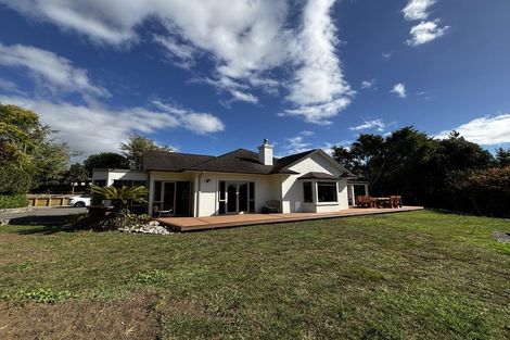 Photo of property in 26 Shelter Grove, Frankleigh Park, New Plymouth, 4310