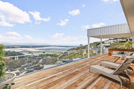 Photo of property in 13 Saint Remy Lane, Redcliffs, Christchurch, 8081