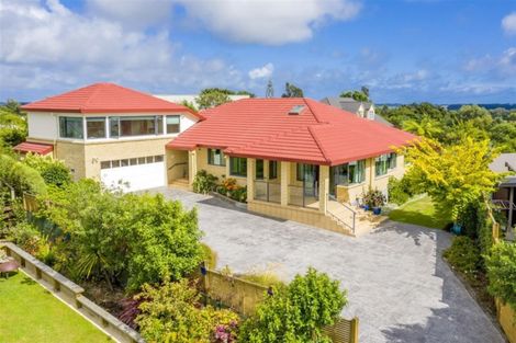 Photo of property in 13 Claremont Rise, Levin, 5510