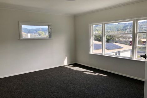 Photo of property in 36 Duncan Street, Tawa, Wellington, 5028