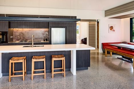 Photo of property in 7 Lochiel Road, Khandallah, Wellington, 6035