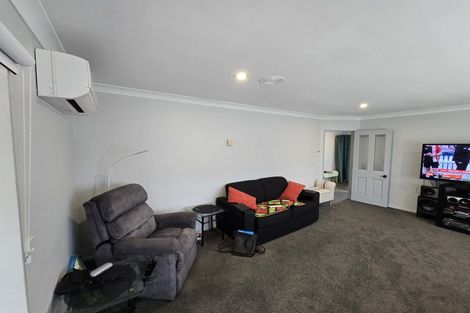 Photo of property in 6 Harvest Court, Paraparaumu, 5032