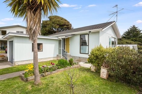 Photo of property in 24 The Sounding, Whitby, Porirua, 5024