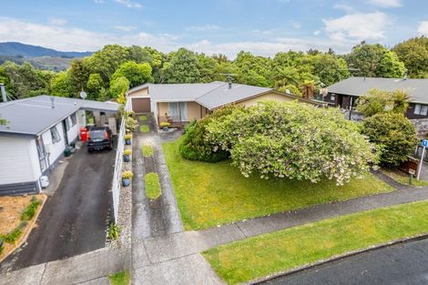 Photo of property in 36 Larchmont Grove, Totara Park, Upper Hutt, 5018