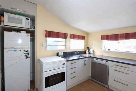 Photo of property in 25 Hood Street, New Brighton, Christchurch, 8061