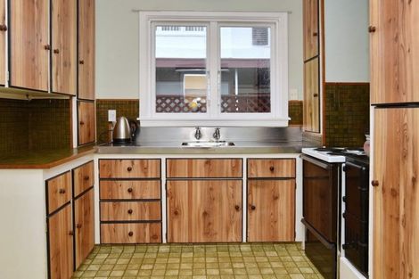 Photo of property in 1/11 Clouston Street, Saint Martins, Christchurch, 8022