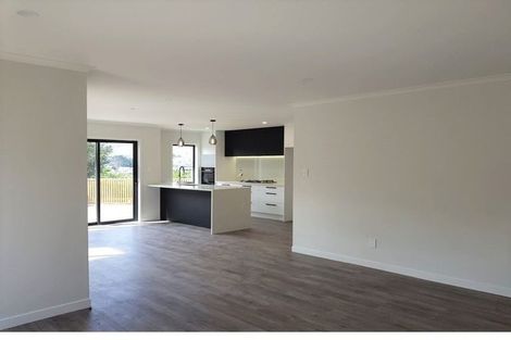 Photo of property in 1 Opaoa Way, Aotea, Porirua, 5024