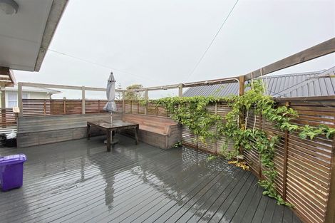 Photo of property in 140 Ennis Avenue, Pakuranga Heights, Auckland, 2010