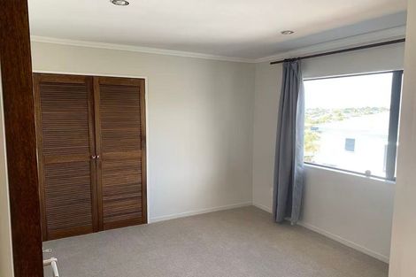 Photo of property in 3 Coventry Way, Long Bay, Auckland, 0630