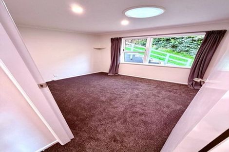 Photo of property in 9 Damian Grove, Waterloo, Lower Hutt, 5011