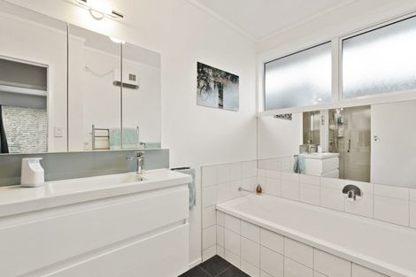 Photo of property in 23 Fairview Avenue, Opaheke, Papakura, 2113