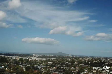 Photo of property in 50 Agincourt Street, Glenfield, Auckland, 0629