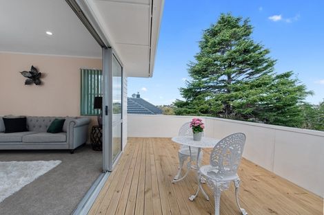 Photo of property in 43 Lynden Avenue, Hillcrest, Auckland, 0627