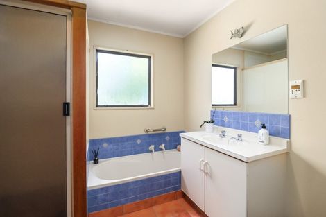 Photo of property in 72 Pine Ridge Lane, Aongatete, Katikati, 3181